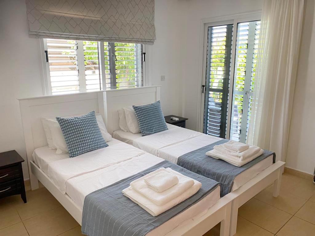 Villa Tamara With Private Pool Péjia Kültér fotó